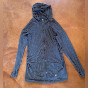 Gapfit Maternity zip up heathered grey good to excellent used condition
